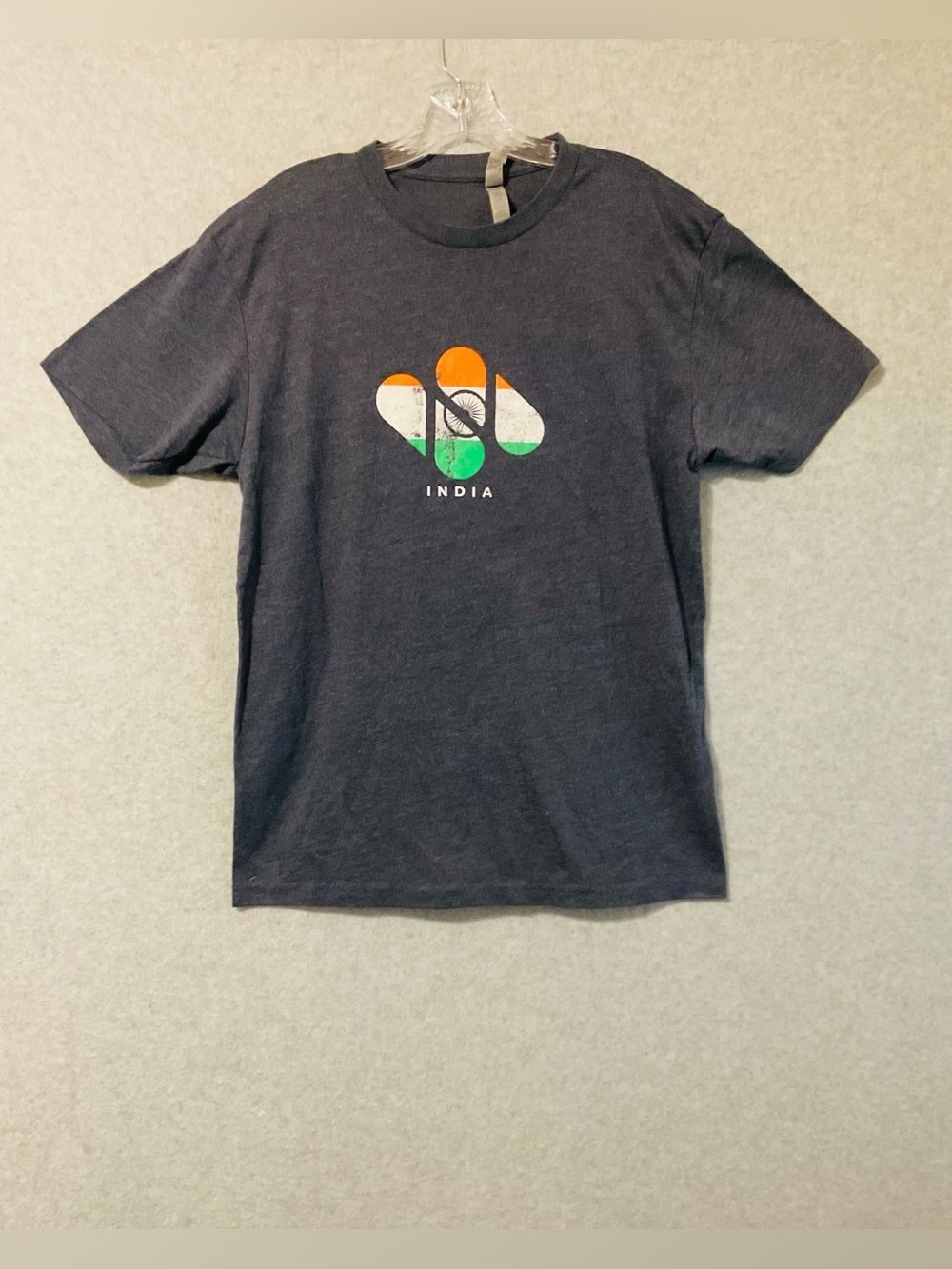 Next Level Apparel  India Graphic Men’s T-Shirt in Charcoal Sz L
